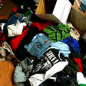5lb Name brand mystery box mens lot shirt jeans